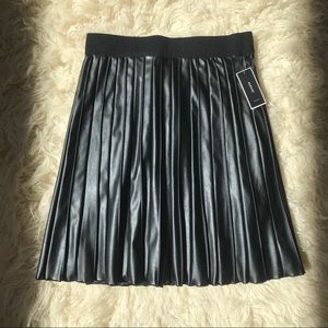 NWT Alfani Faux Leather Skirt